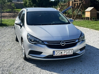 Opel Astra K Sports Tourer 1.6 CDTI 110KM 2017