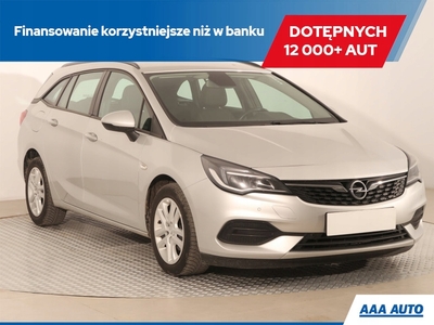 Opel Astra K Sportstourer Facelifting 1.5 Diesel 122KM 2020