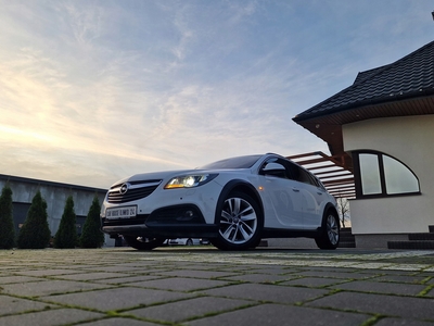 Opel Insignia I Country Tourer 2.0 CDTI Ecotec 163KM 2015