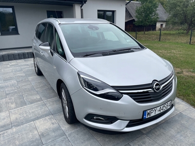 Opel Zafira C Tourer Facelifting 1.4 Turbo 140KM 2017