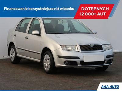 Skoda Fabia I Sedan 1.2 i 64KM 2005