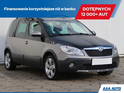 Skoda Roomster Mikrovan Facelifting 1.4 16V 85KM 2014