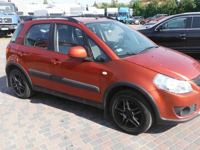 Suzuki SX4 I Hatchback 1.5 i 16V 100KM 2007