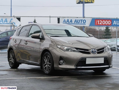 Toyota Auris 1.8 134 KM 2014r. (Piaseczno)