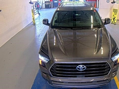 Toyota Sequoia