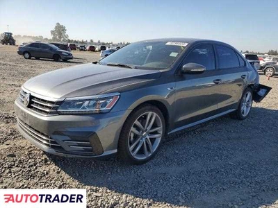 Volkswagen Passat 2.0 benzyna 2018r. (SACRAMENTO)