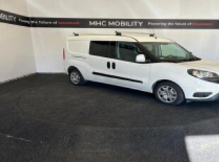 FIAT DOBLO mini-van