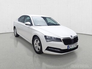 SKODA SUPERB sedan (limuzyna)