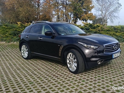 Infiniti QX70 Infiniti QX70 5.0 V8 Salon Polska