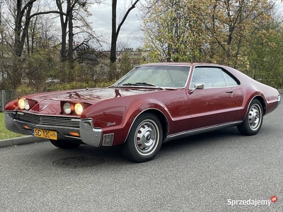 Oldsmobile Toronado De Luxe 1965r.