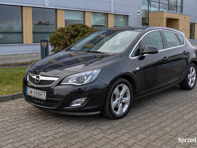 Opel Astra 1,6T (180KM) Bezwypadkowa