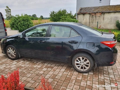 Toyota Corolla 1.6 benzyna 2015r