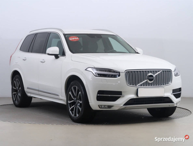 Volvo XC90 B5 AWD