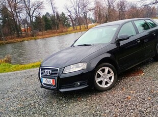 Audi A3 Sportback 1.6Mpi 102KM