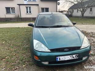 Ford Focus Mk1 benzyna krajowy, Hak, 2 komplety kół, 2 właściciel