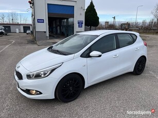 Kia CEED 1.4 BENZYNA Klimatyzacja Nawigacja Bluetooth MOŻLIWA ZAMIANA