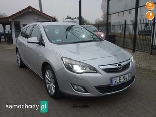 Opel Astra Inne