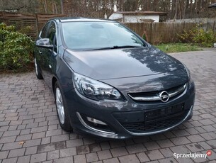 Opel Astra J 1.7 CDTI 110 KM