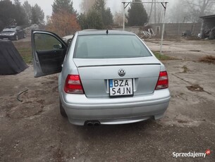 sprzedam vw jetta 1.8t uszkodzona