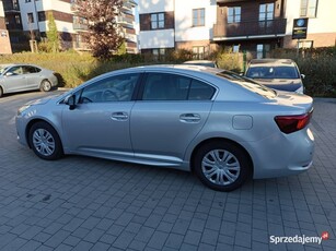 Toyota Avensis 1 8 benzyna