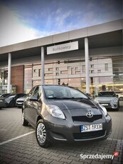 Toyota Yaris II pierwszy właściciel Salon Polska