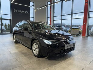 Volkswagen Golf VIII Variant Life 1.5TSI 130KM M6 2021 r., salon PL, I właściciel, f-a VA