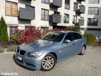 BMW Seria 3 320i