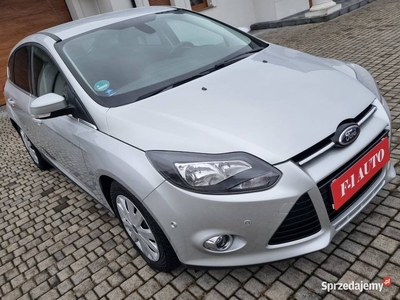 Ford Focus 1.0 125 km Titanium Chrom Sony Asystent parkowani