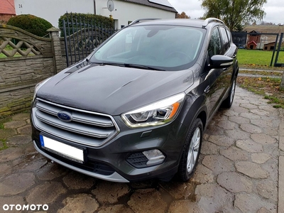 Ford Kuga 2.0 TDCi 2x4 Titanium