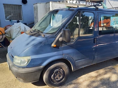 FORD TRANSIT 3-osobowy przeszklony