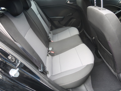 Hyundai i20 2019 1.2 35748km ABS klimatyzacja manualna
