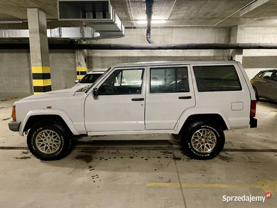 Jeepa Cherokee XJ 4.0