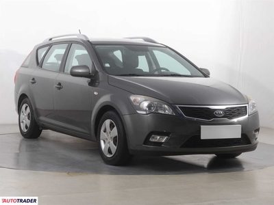 Kia Ceed 1.4 88 KM 2010r. (Piaseczno)