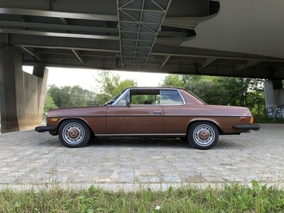 Mercedes W114 COUPE 280c 1975 2.8 Gaźnik Automat Szyberdach Becker