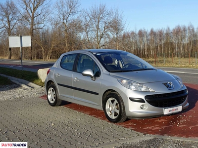 Peugeot 207 1.4 benzyna 88 KM 2006r. (Buczkowice)