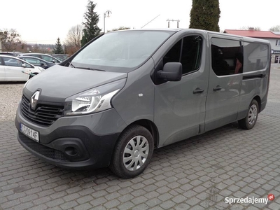 RENAULT TRAFIC 6 Osobowy