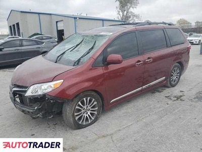 Toyota Sienna 3.0 benzyna 2019r. (TULSA)