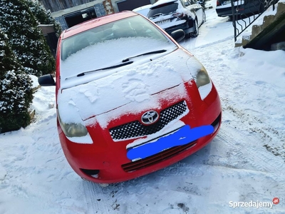 Toyota yaris cała lub na czesci