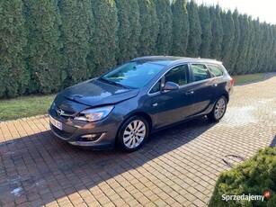 Opel Astra J