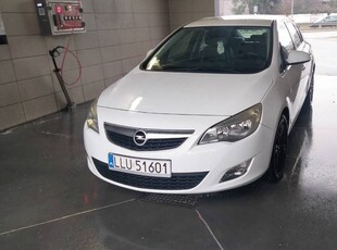 Opel Astra J Cosmo