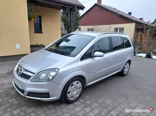 Opel Zafira b 1.9 cdti ,6 skrzynia,7 osobowa,7 foteli,hak,zadbana