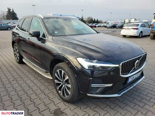 Volvo XC60 2.0 benzyna 197 KM 2022r. (Komorniki)