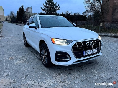 AUDI Q5 2.0 TFSI quattro miękka hybryda