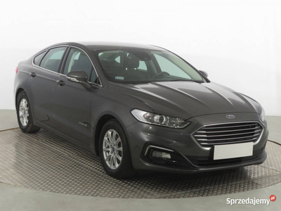 Ford Mondeo 2.0 Hybrid