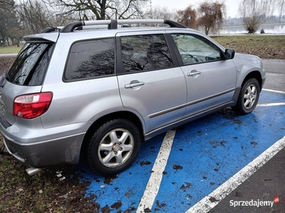 Mitsubishi Outlander I 2.0 B+G 2007r 16 100 zł