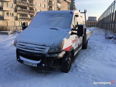 Syndyk sprzeda samochód - Iveco Daily