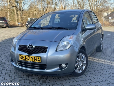 Toyota Yaris 1.3 VVT-i Sol