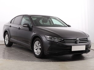 Volkswagen Passat B8 , Salon Polska, 1. Właściciel, Automat, VAT 23%, Klimatronic,