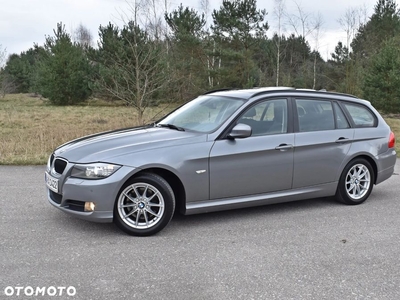 BMW Seria 3 318d Touring Luxury Line