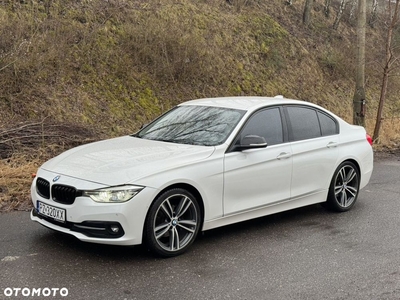 BMW Seria 3 320d Luxury Line sport